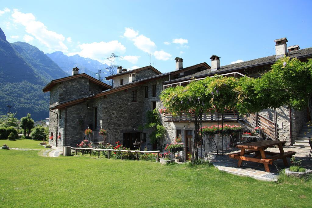 Le Case Dei Baff Morbegno Exterior foto