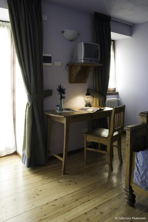 Le Case Dei Baff Morbegno Habitación foto